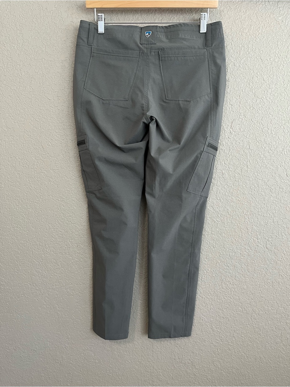 KÜHL Horizn Skinny Cargo Hiking Pants Gray Size 6 Short - Picture 4 of 15